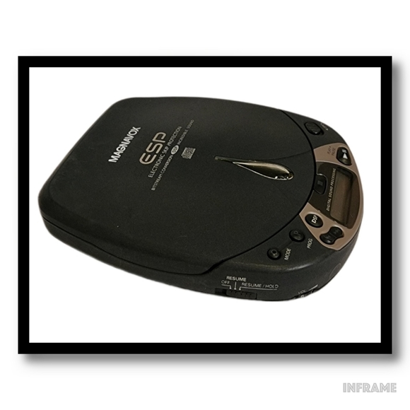 Magnavox Portable CD Player - Picture 2 of 15